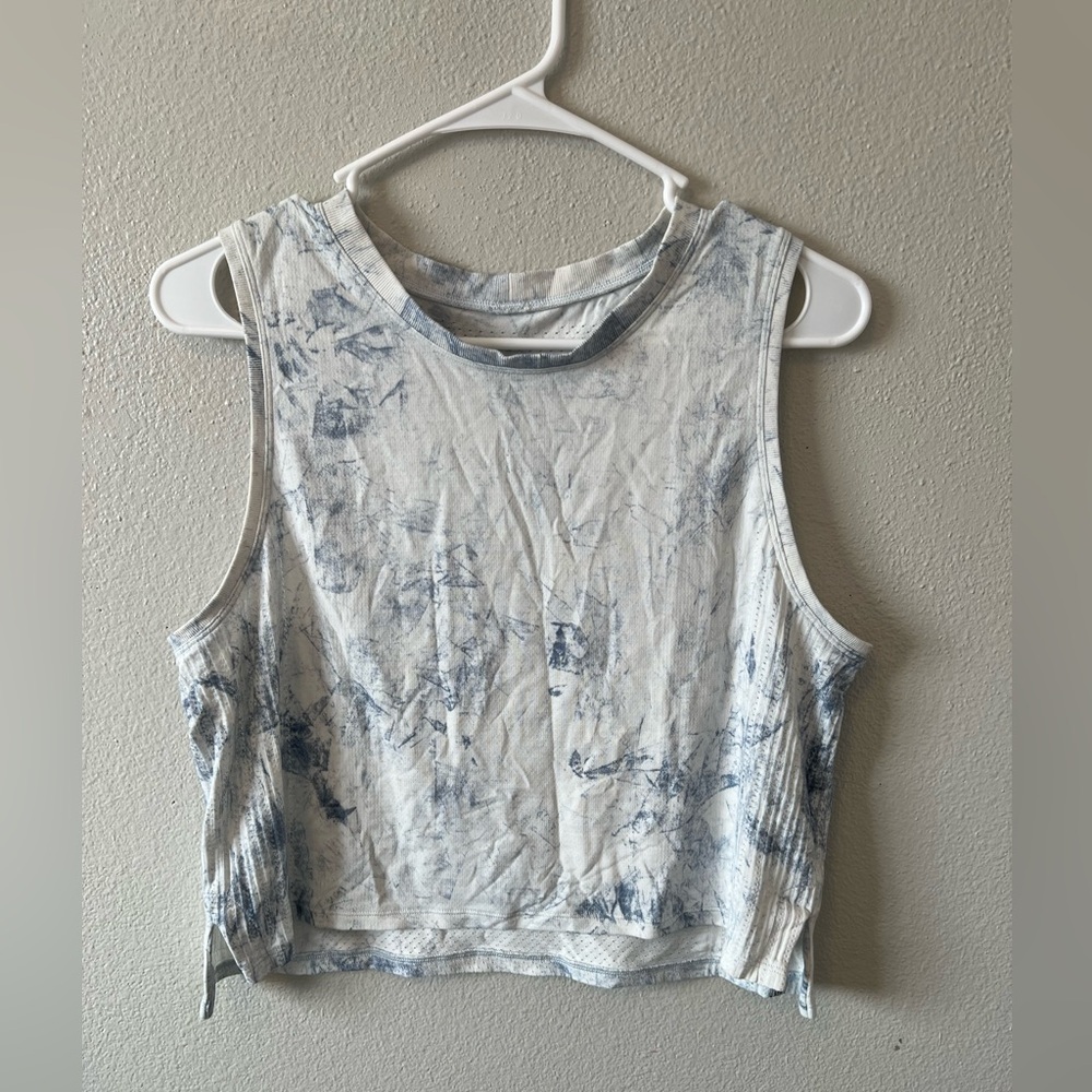 Lululemon Train To Be Tank Tie Dye Wash White & Blue Mesh Panels Cropped Active - Picture 3 of 7